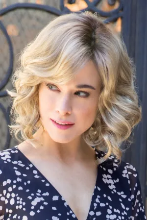Amore Wigs - Reign #2571