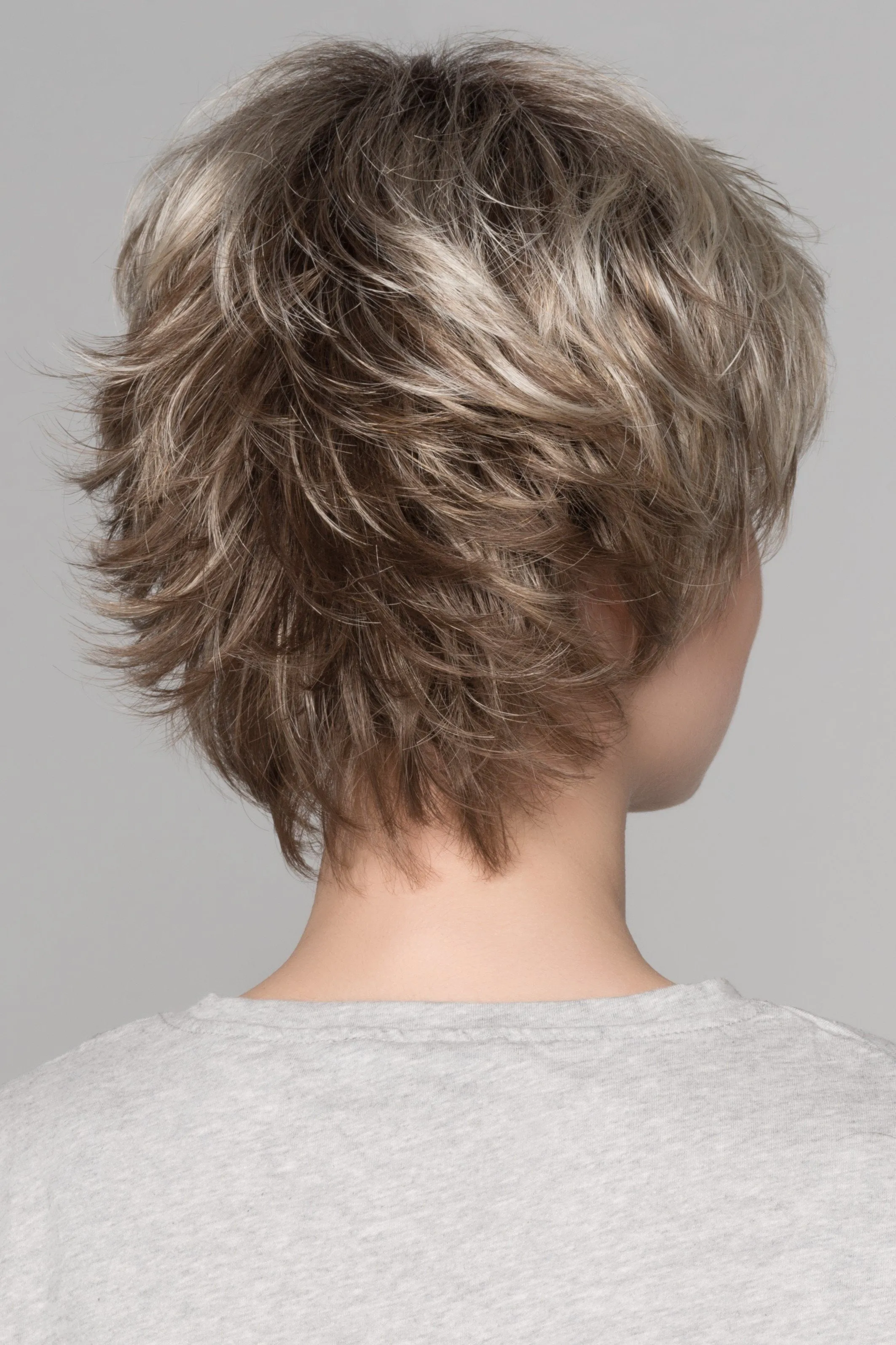 Ellen Wille Wigs - Club 10