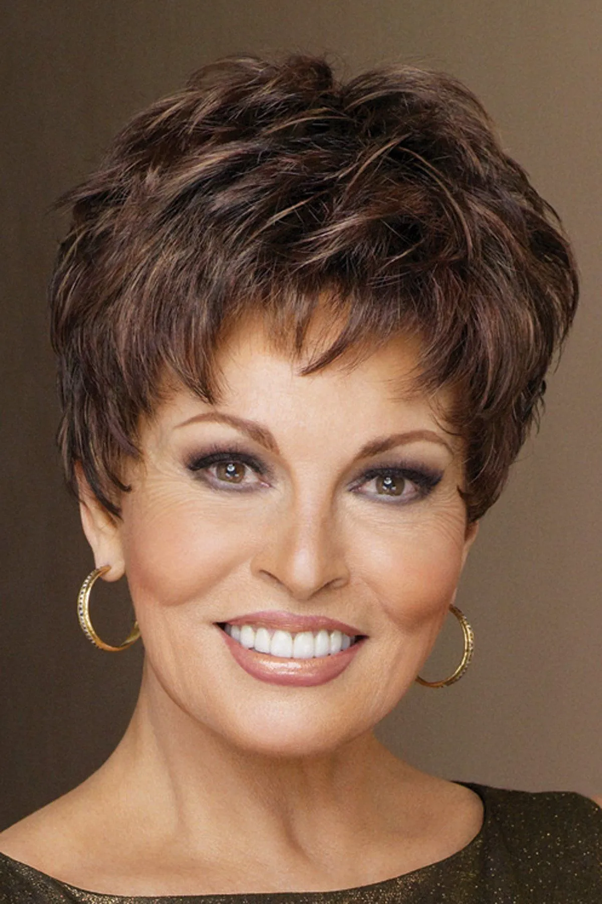 Sale - Raquel Welch Wigs - Winner - Color: Shaded Iced Pumpkin Spice (SS29/33)
